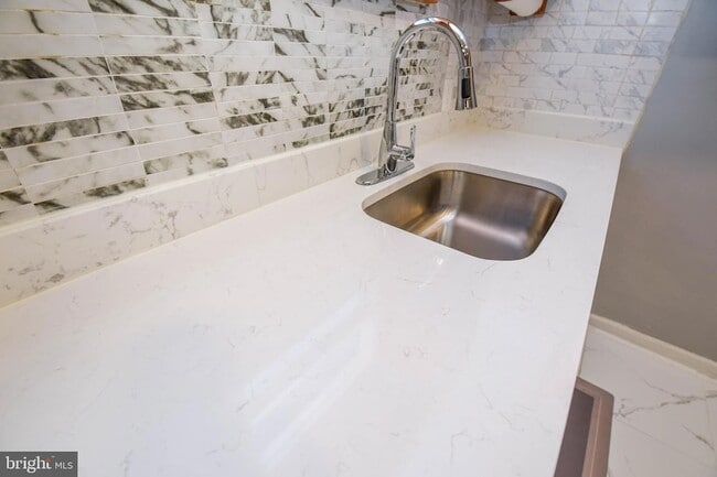 Building Photo - 2612 Olyphant Ave