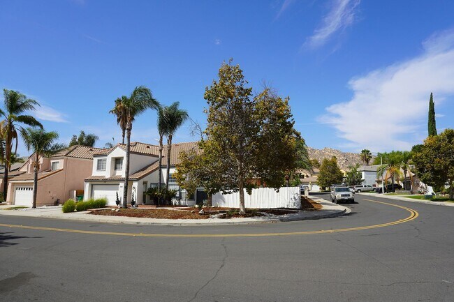 Building Photo - 23848 Bouquet Canyon Pl
