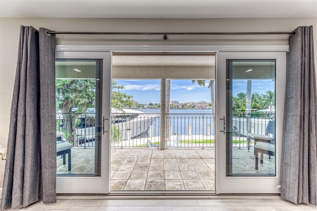 Building Photo - 616 1st Key Dr