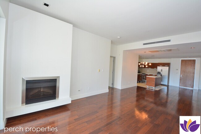 Building Photo - 6735 Yucca St