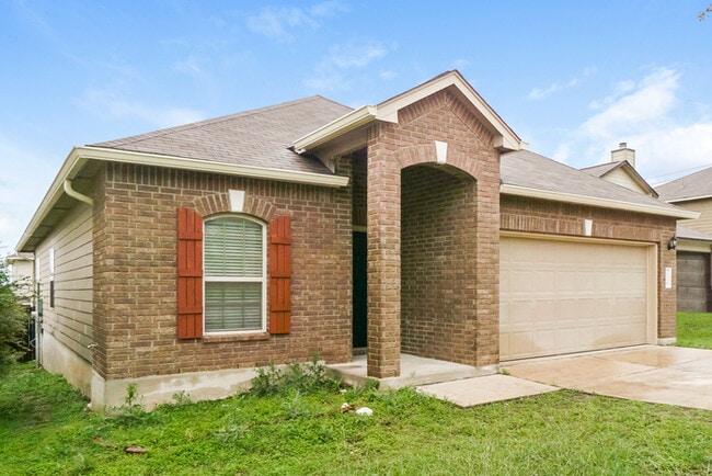 Building Photo - Spacious 3-Bedroom Brick Home