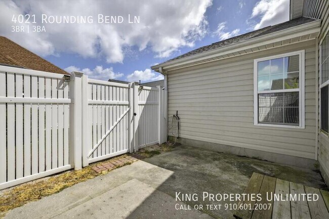 Building Photo - 4021 Rounding Bend Ln