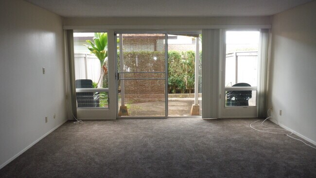 Building Photo - 112SEN