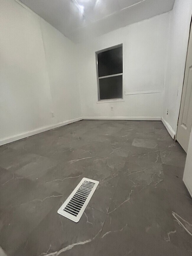 Building Photo - Available Now! Rent this 3 Bedroom Home in Aiken!