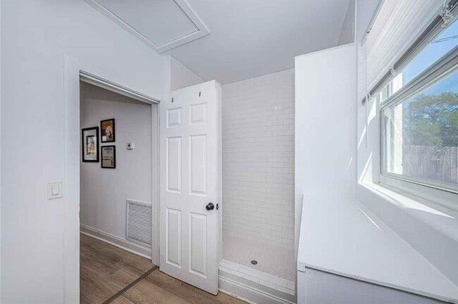 Building Photo - 1233 Sedeeva Cir S