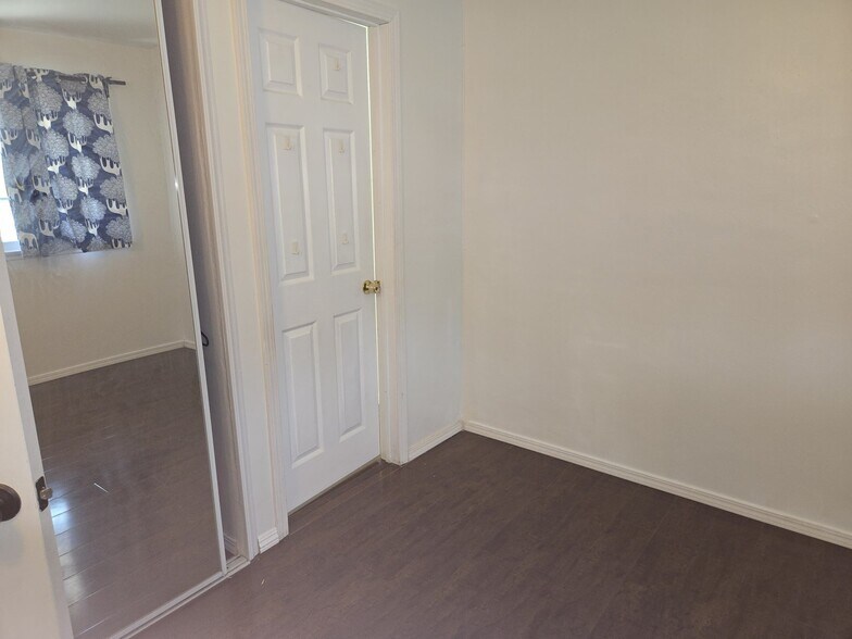 Building Photo - 2817 Montezuma Ave