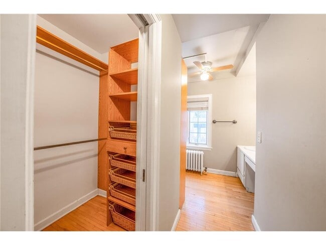 Building Photo - 1721 Humboldt Ave S