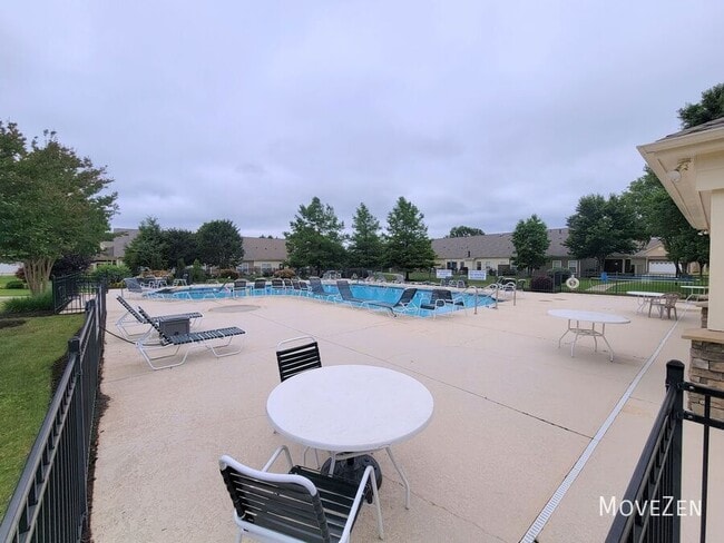 Building Photo - 307 Easterlin Way