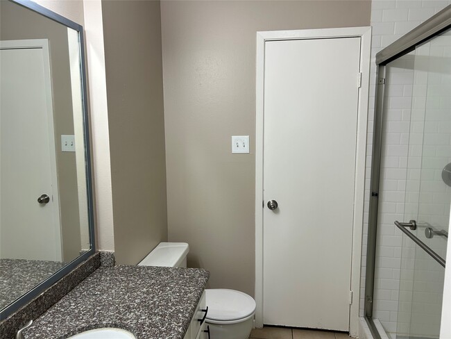 Building Photo - 4215 Spinks Creek Ln