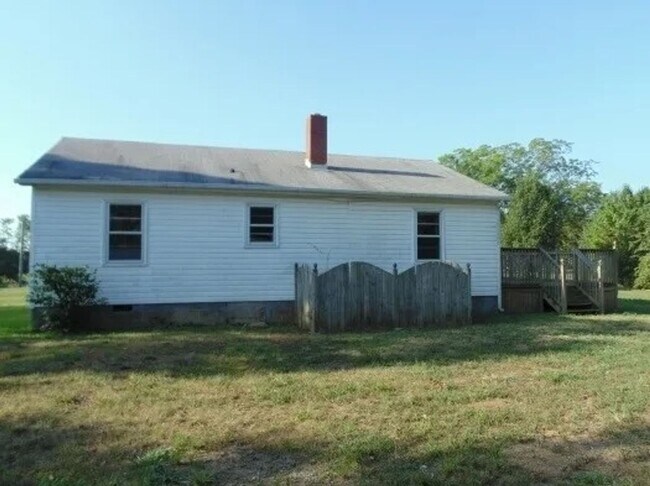 Building Photo - 961 Iron Bridge Rd