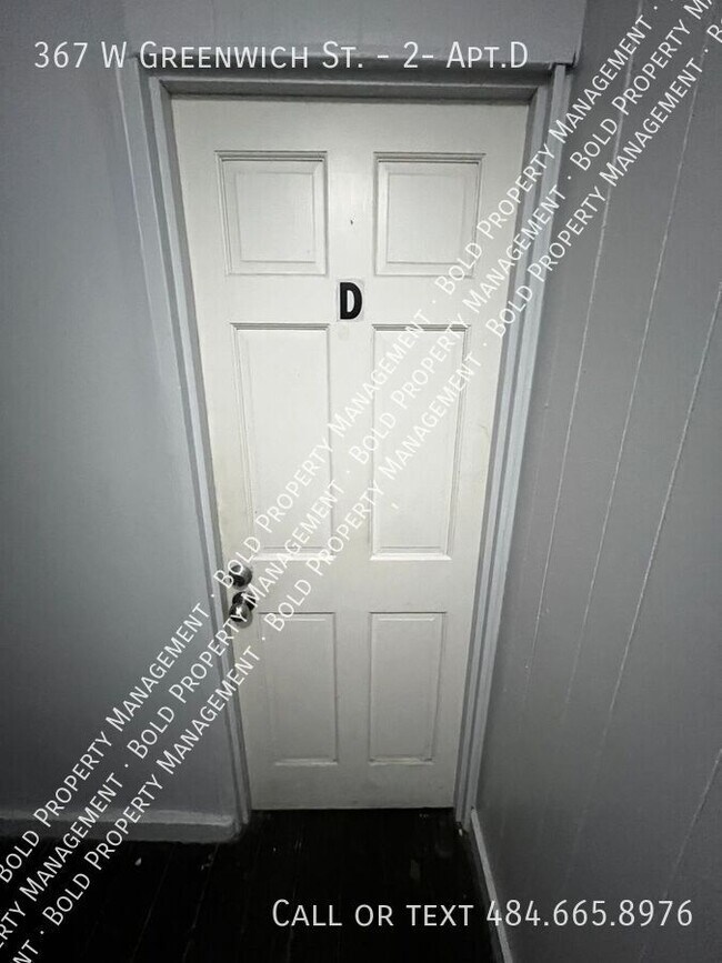 Building Photo - 367 W Greenwich St