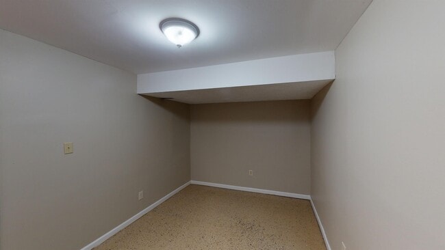 Building Photo - 3922 Ridgedale Dr