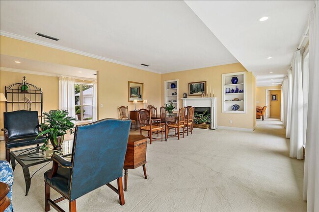 Building Photo - 16 Lavista Dr