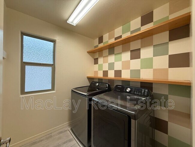 Building Photo - 1708 S 83rd Way