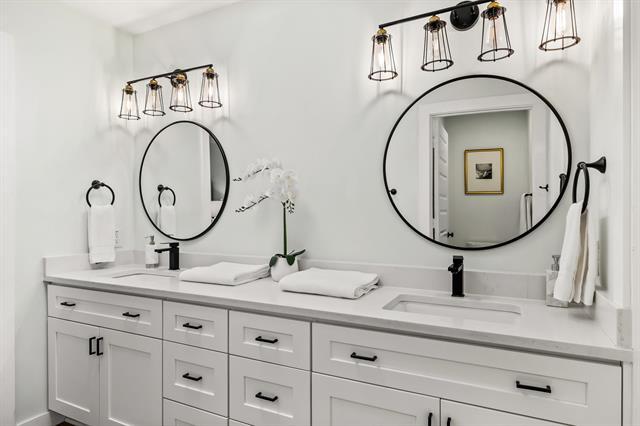 Building Photo - 2205 Timberwood