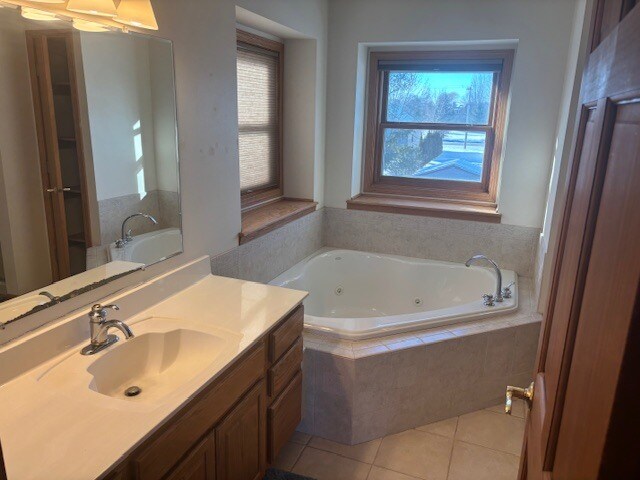 Building Photo - N6188 Shadybrook Ln