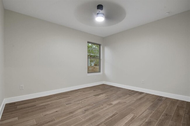 Building Photo - 346 Nene Ln