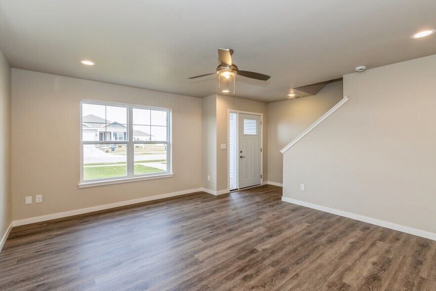 Building Photo - 7011 Harlan Eddy Dr SW