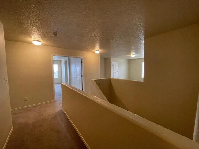 Building Photo - 9620 Sundoro Pl NW
