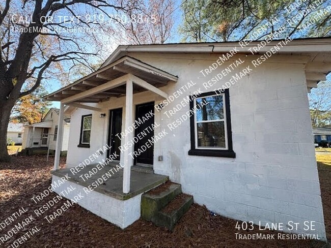 Building Photo - 403 Lane St SE