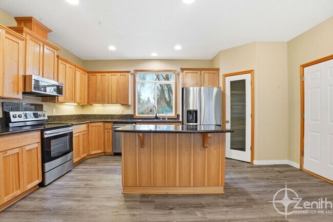 Building Photo - 1511 SE 86th Ct