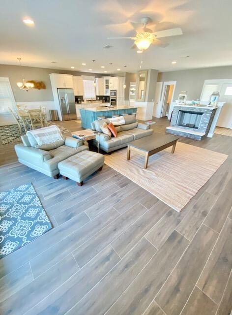 Building Photo - 906 Santa Rosa Blvd