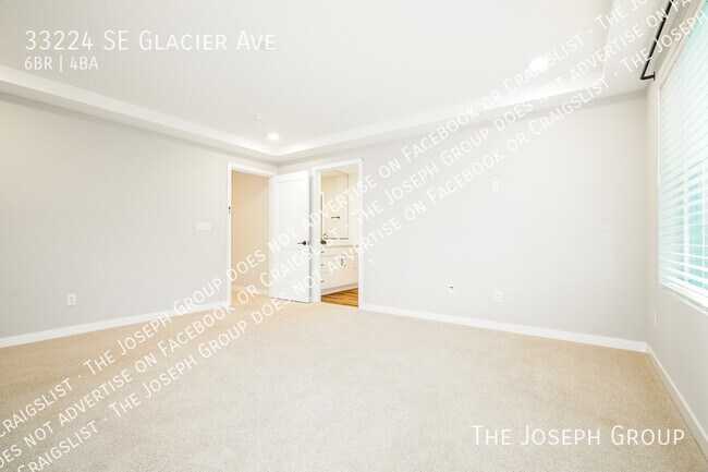 Building Photo - 33224 Glacier Ave SE