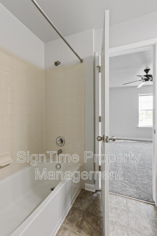 Building Photo - 18234 Hurricane Ct