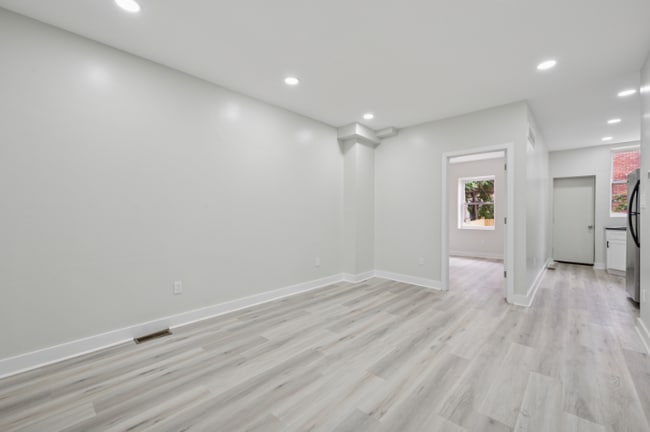 Building Photo - 6044 Allman St