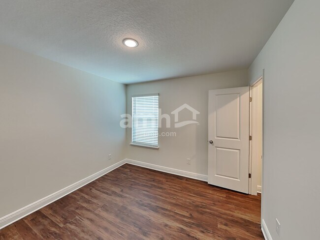 Building Photo - 2865 Ponds Trl