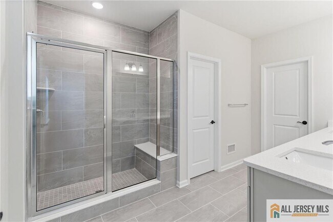 Building Photo - 4 Barton Ave