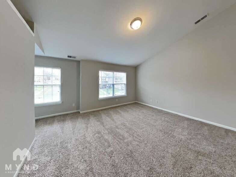 Building Photo - 3130 Ernest Russell Ct