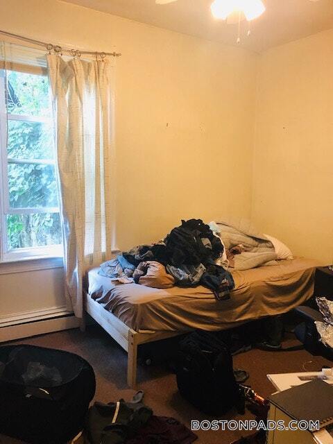 Building Photo - 101.5 Calumet St