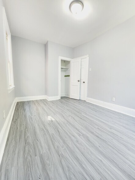 Building Photo - 230 Grant Ave