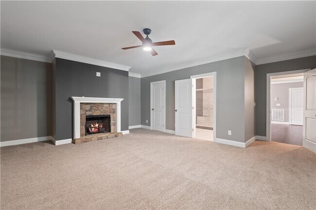 Building Photo - 6327 Howell Cobb Ct