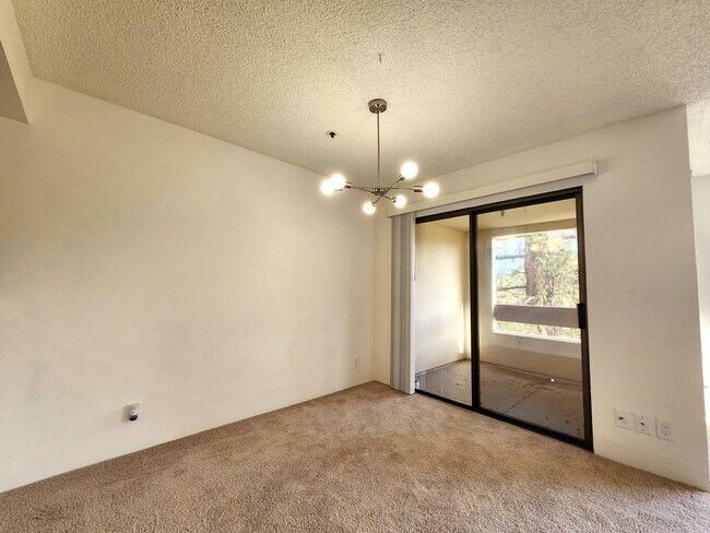 Building Photo - Tranquil Living in a Palo Alto Gem: 1-Bedroom Condo on the Third Floor with In Unit Laundry