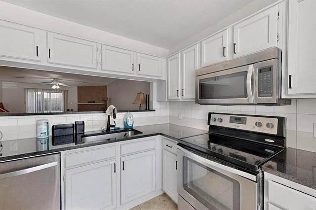 Building Photo - 2500 E Park Blvd