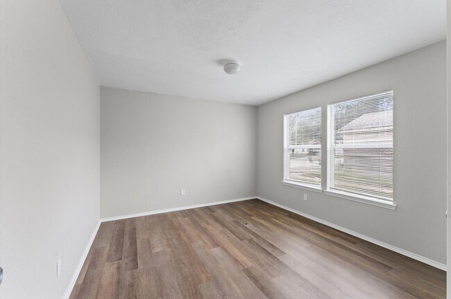 Building Photo - 7642 Appleberry Dr