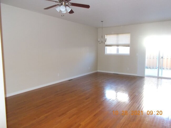 Building Photo - 259 Mercado St