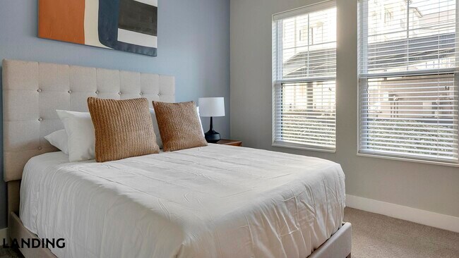 Building Photo - 15401 Chenal Pkwy