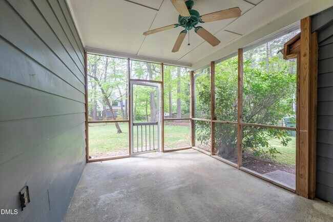 Building Photo - 408 Ortega Rd
