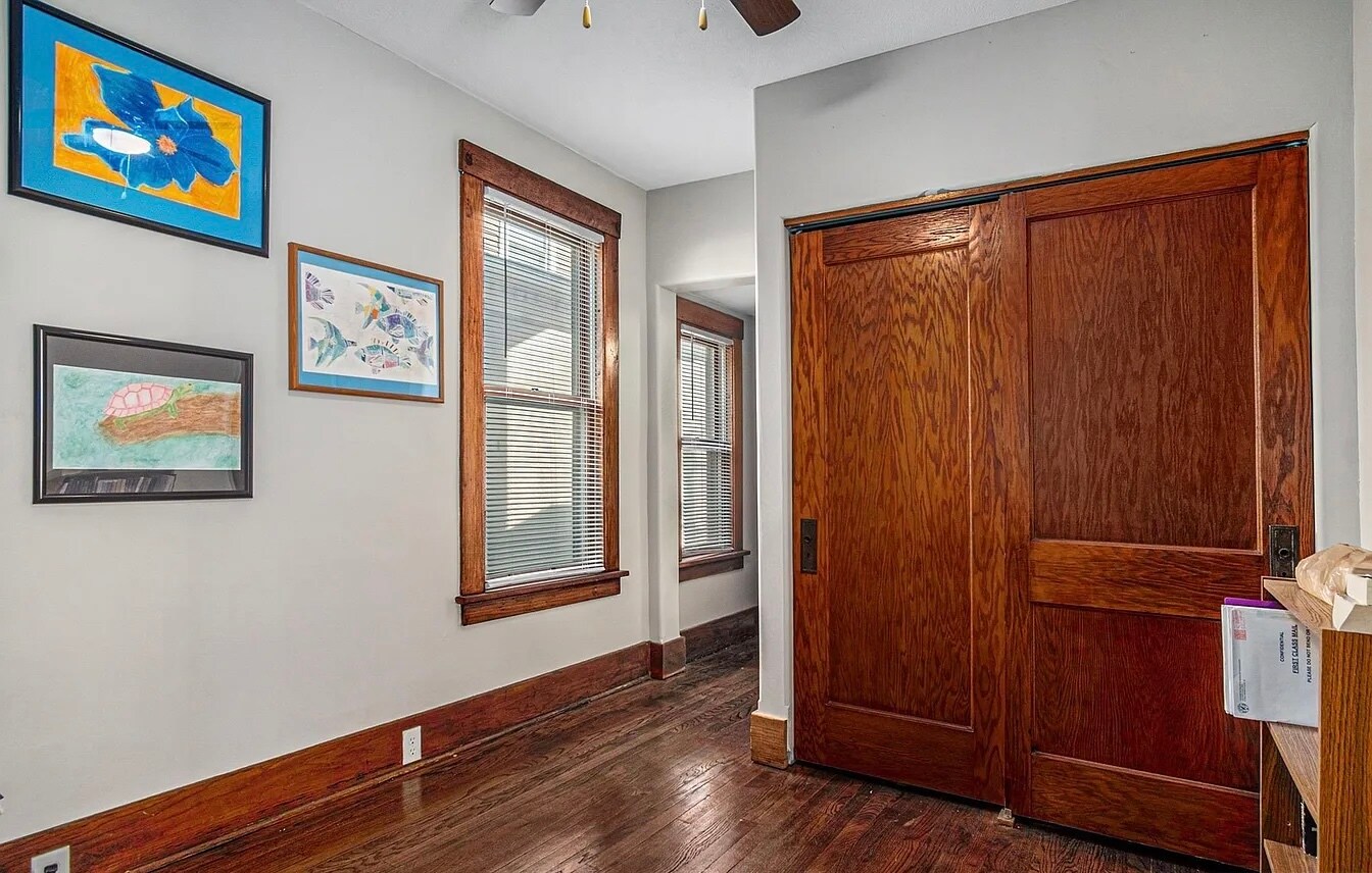 Building Photo - 626 S 36th St