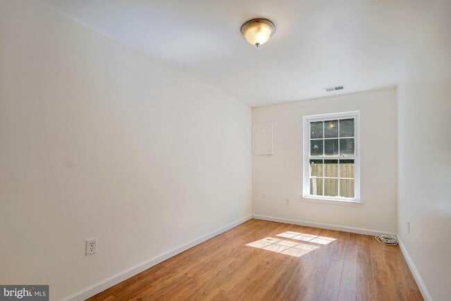 Building Photo - 6356 Shaundale Dr