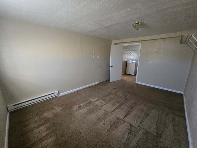 Building Photo - 432 Grandview Dr