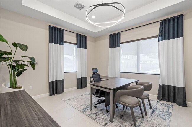 Building Photo - 4917 Oakmont Dr