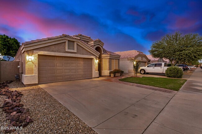 Primary Photo - 1122 W Morelos St