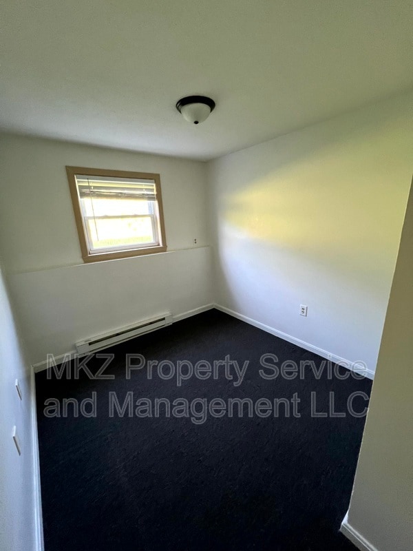 Building Photo - 51 Glenwood Dr