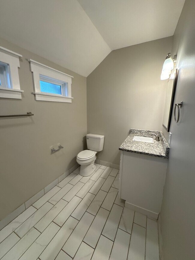Building Photo - Renovated 3BR/2BA Home in Cleveland Park – Minutes to Downtown Nashville!