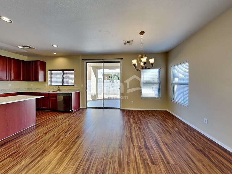 Building Photo - 6424 W Branham Ln