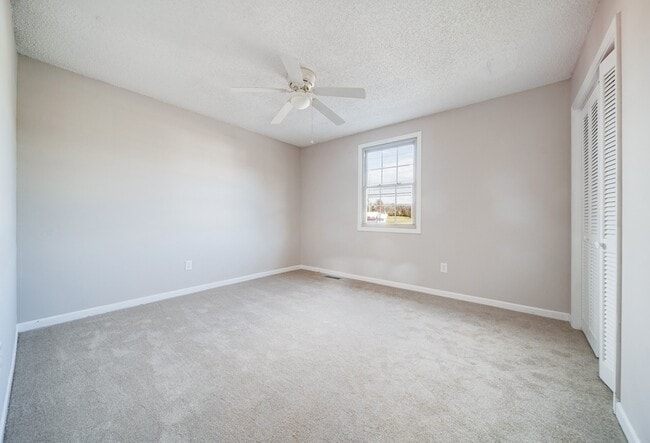 Building Photo - 930 S Water Ave